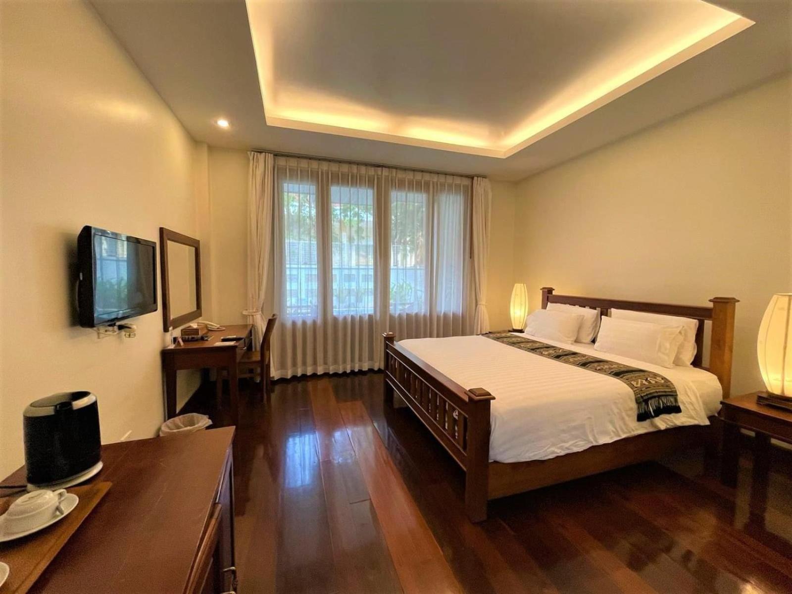 Athena Hotel Pakse Exterior photo